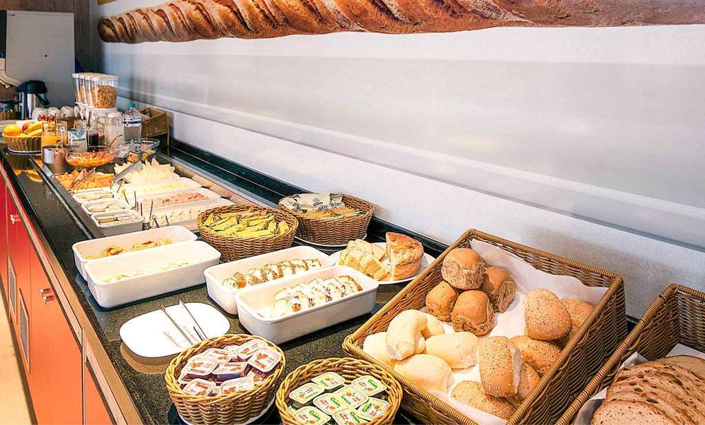ibis Montenegro Restaurant foto